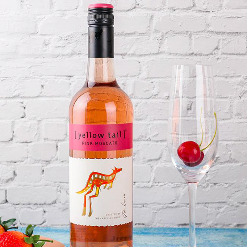 Yellow Tail Pink Moscato N.V. 750ml 7.5%·South Eastern Australia·Australian Rosé·Rosé Wine